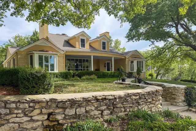 $825,000 | 1336 Spencer Drive, Lawrence, KS 66044