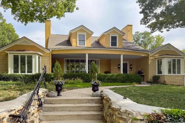 $825,000 | 1336 Spencer Drive, Lawrence, KS 66044