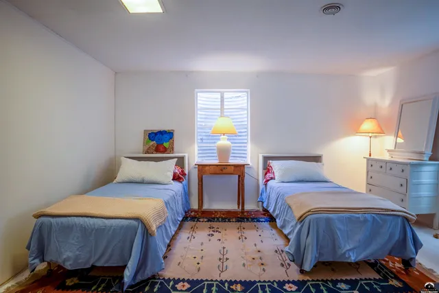 $825,000 | 1336 Spencer Drive, Lawrence, KS 66044