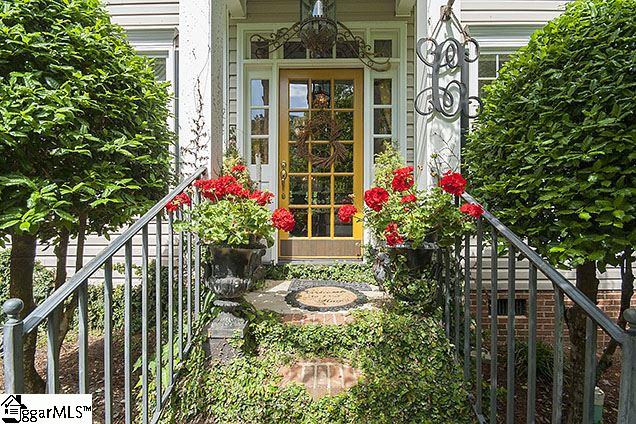9 Meredith Lane Greenville, SC 29607 - Photo 4 of 36
