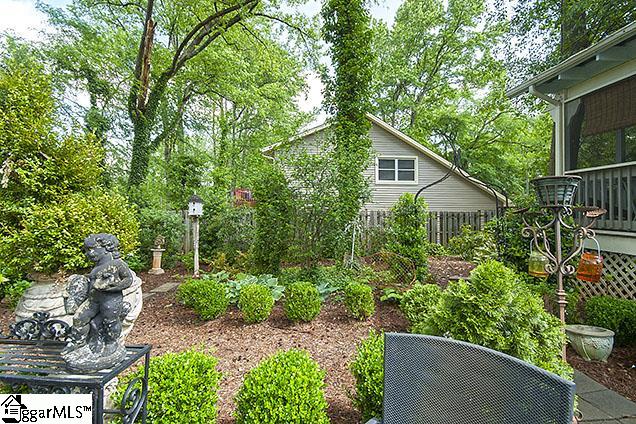 9 Meredith Lane Greenville, SC 29607 - Photo 34 of 36