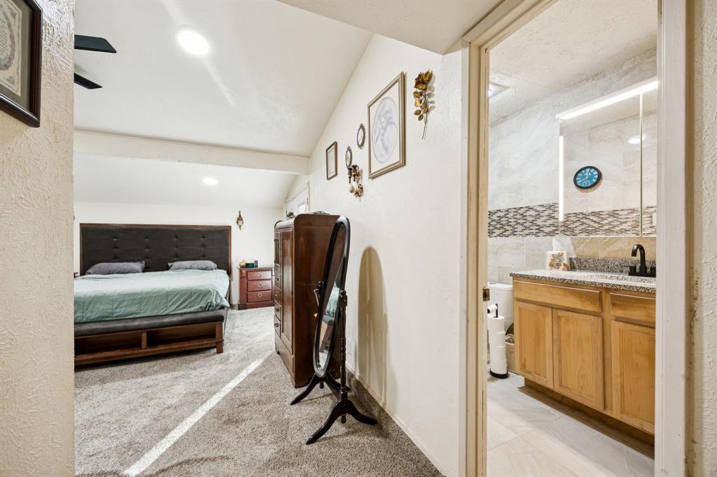 7016 Buttonwood Drive Fort Worth, TX 76137 - Photo 17 of 40