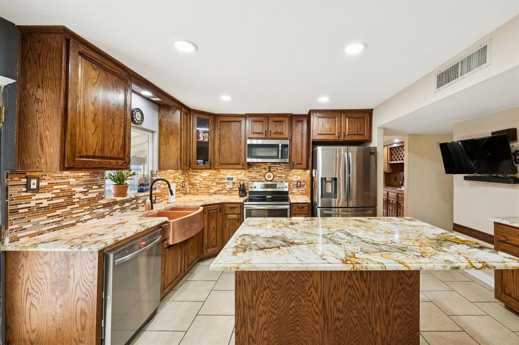 7016 Buttonwood Drive Fort Worth, TX 76137 - Photo 4 of 40