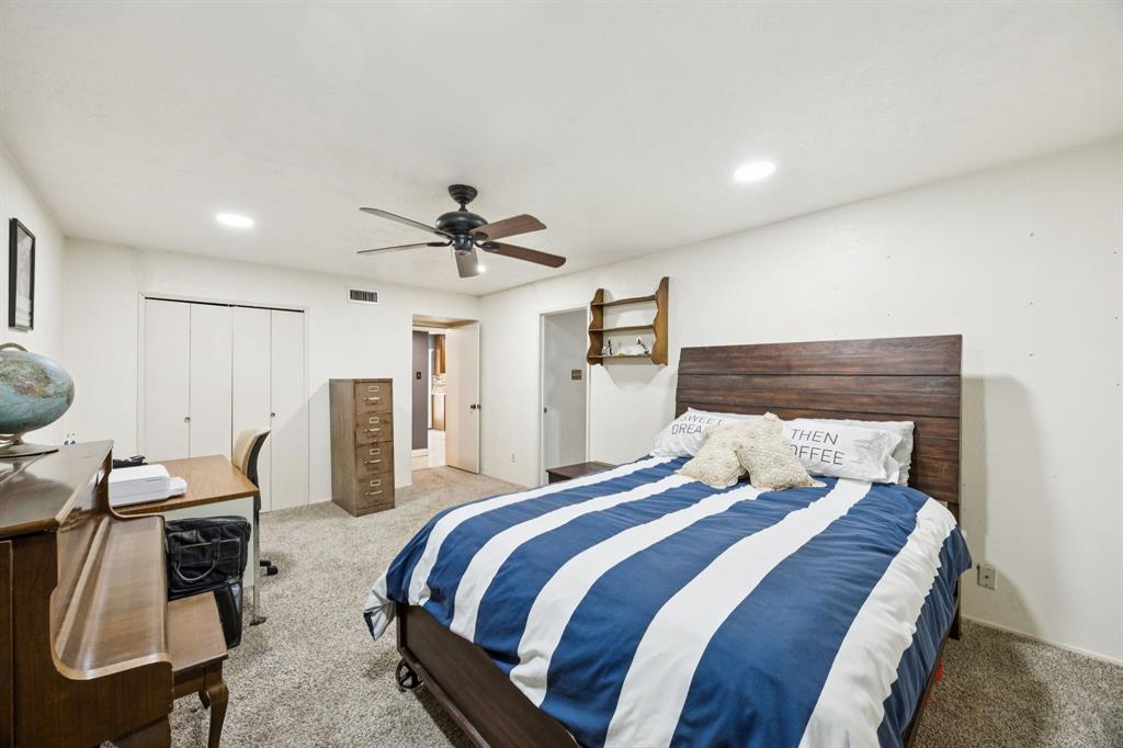 7016 Buttonwood Drive Fort Worth, TX 76137 - Photo 9 of 40