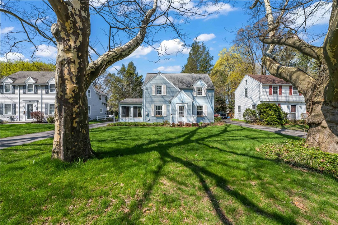 52 Seneca Road Irondequoit, NY 14622 - Photo 3 of 26