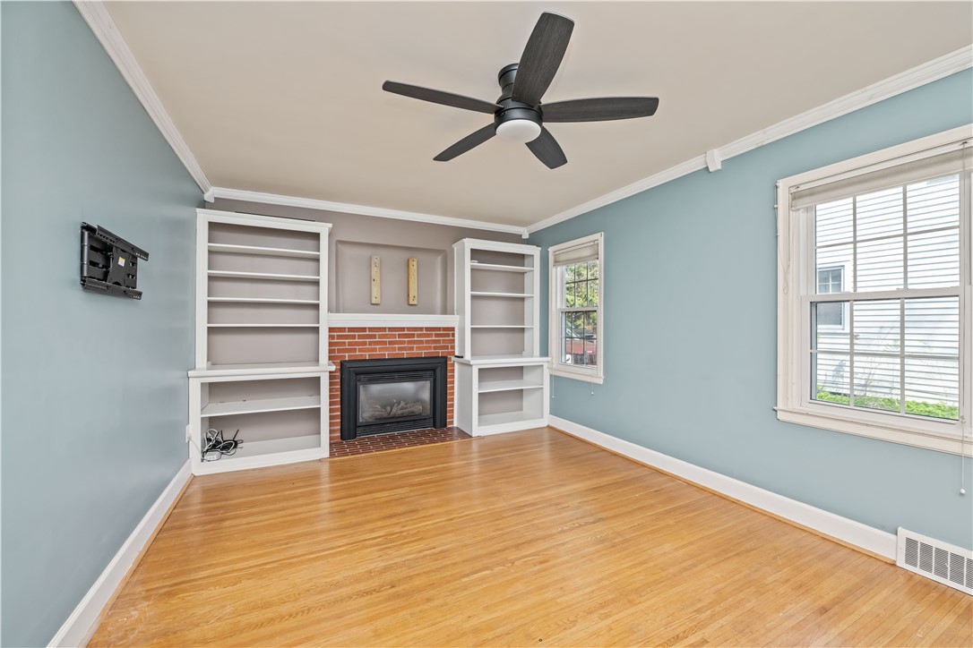 52 Seneca Road Irondequoit, NY 14622 - Photo 6 of 26