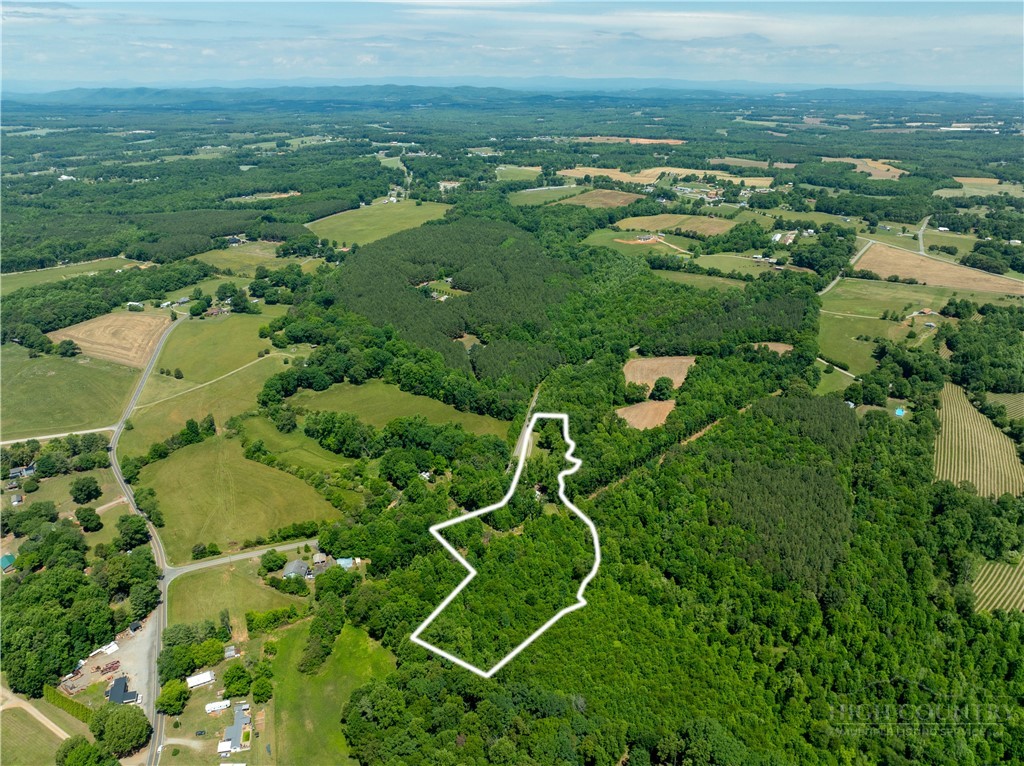 142 Pioneer Road Harmony, NC 28634 - Photo 14 of 49