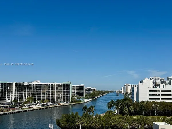 $2,950 | 3800 South Ocean Drive, Unit 604, Hollywood, FL 33019