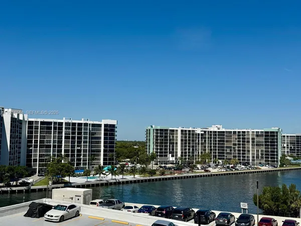 $2,950 | 3800 South Ocean Drive, Unit 604, Hollywood, FL 33019