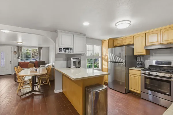 $299,900 | 2330 Meadowbrook Avenue, Merced, CA 95348