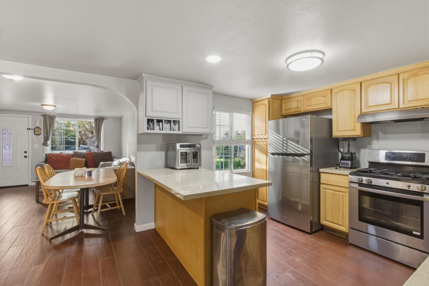 2330 Meadowbrook Avenue Merced, CA 95348 - Photo 3 of 13