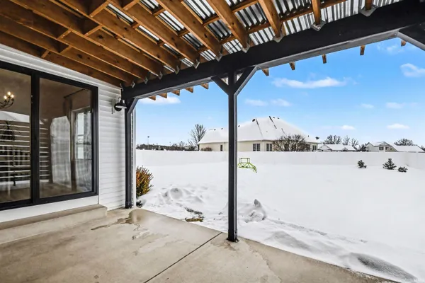 $429,900 | 404 Daybreak Drive, Lakeville, IN 46536