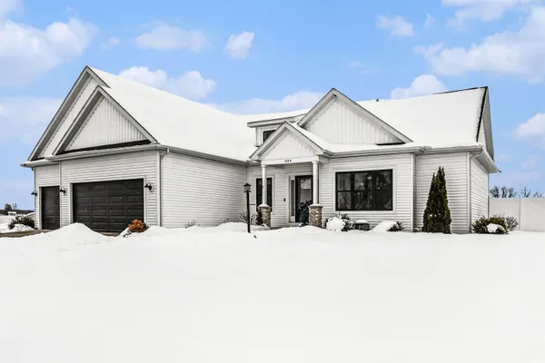 $429,900 | 404 Daybreak Drive, Lakeville, IN 46536