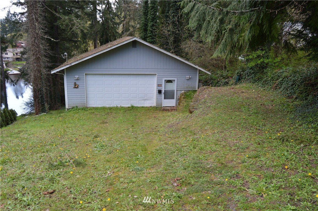 10427 Mullen Road Southeast Olympia, WA 98513 - Photo 14 of 25 Gallery Image 14