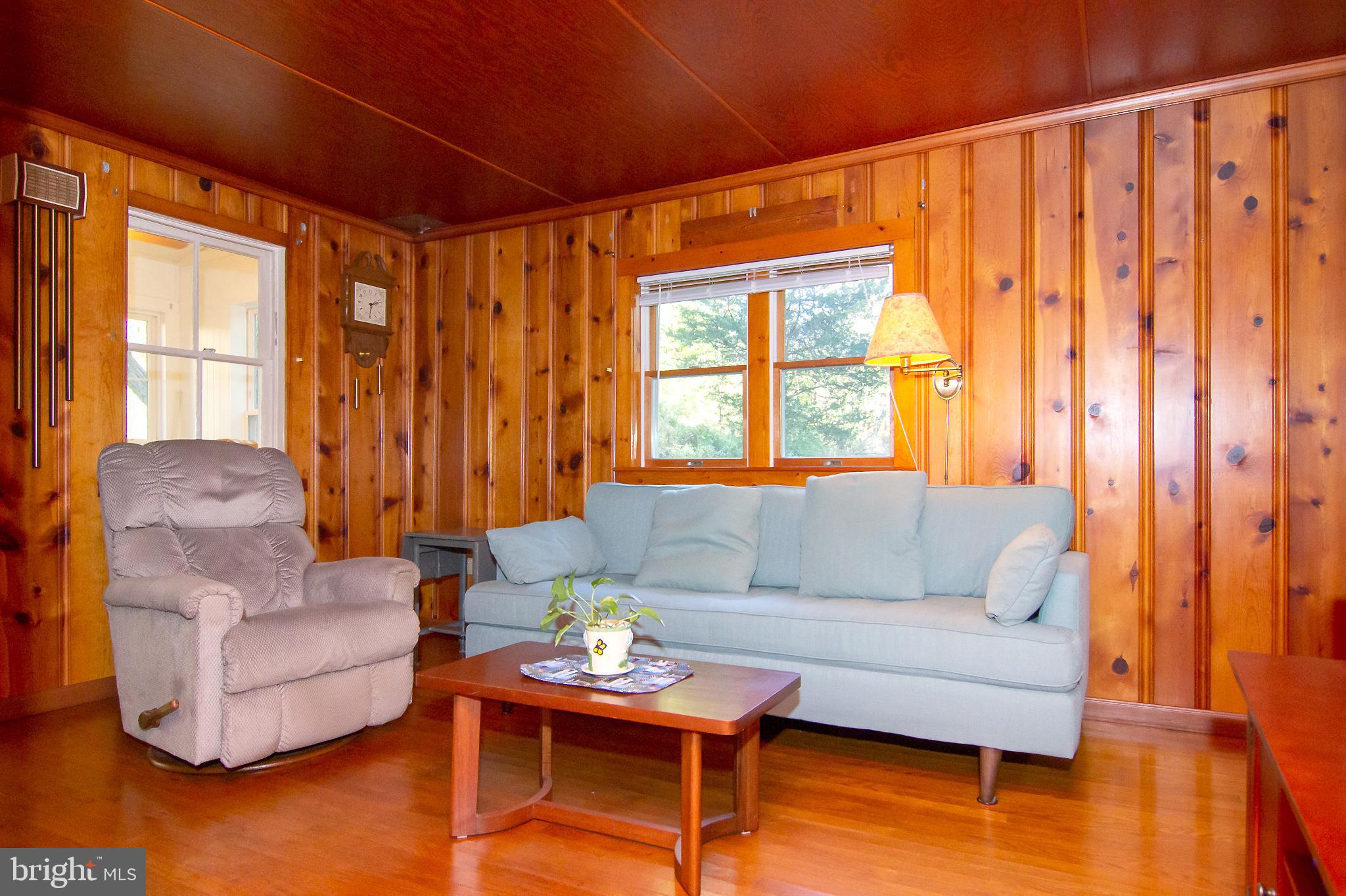 623 Bear Branch Road Westminster, MD 21157 - Photo 13 of 64 Living Room