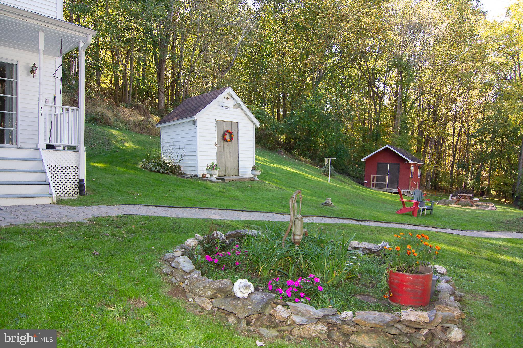 623 Bear Branch Road Westminster, MD 21157 - Photo 3 of 64 Gardens