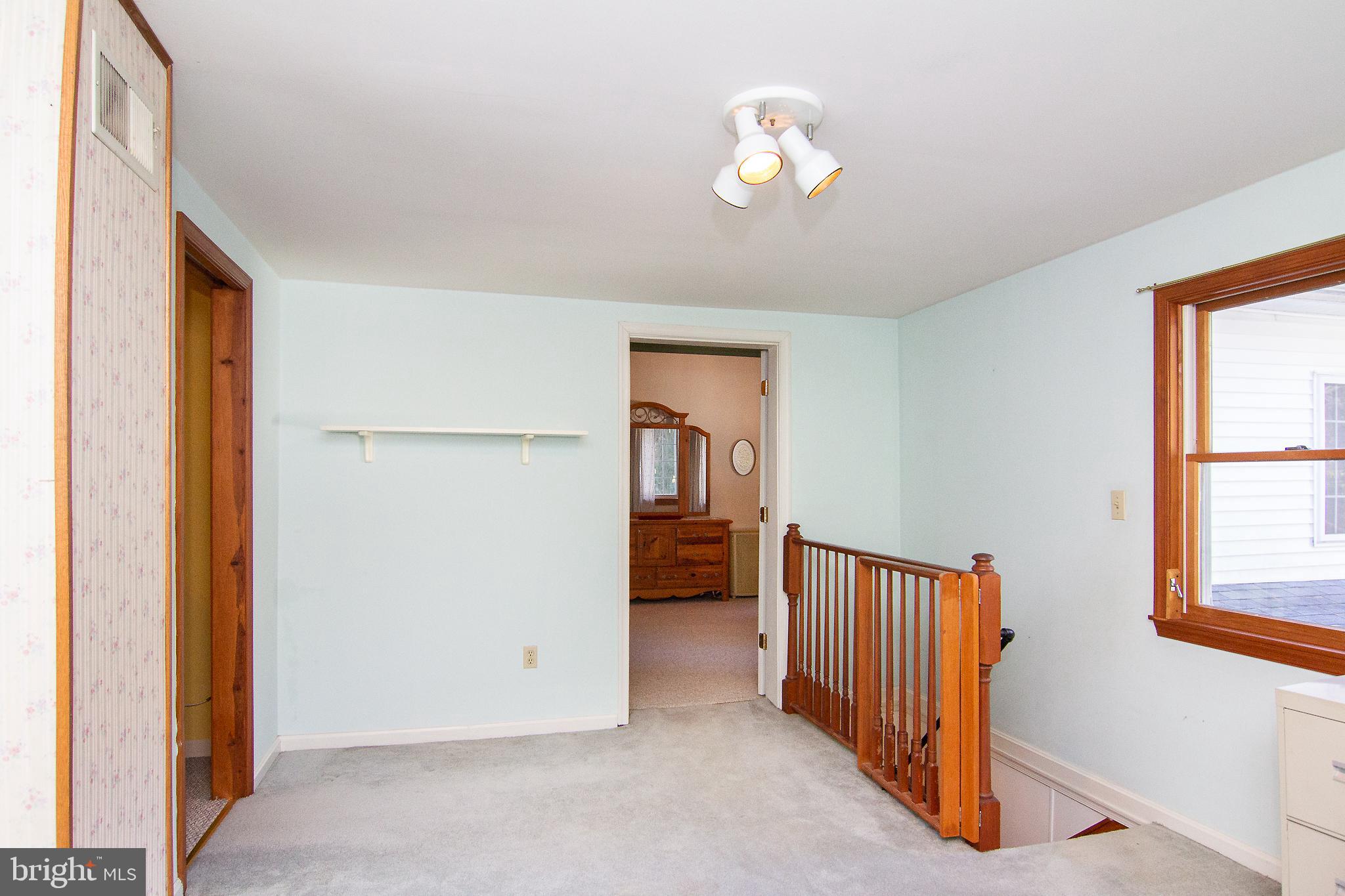 623 Bear Branch Road Westminster, MD 21157 - Photo 27 of 64 Open upper level area for office/possible 3rd BR