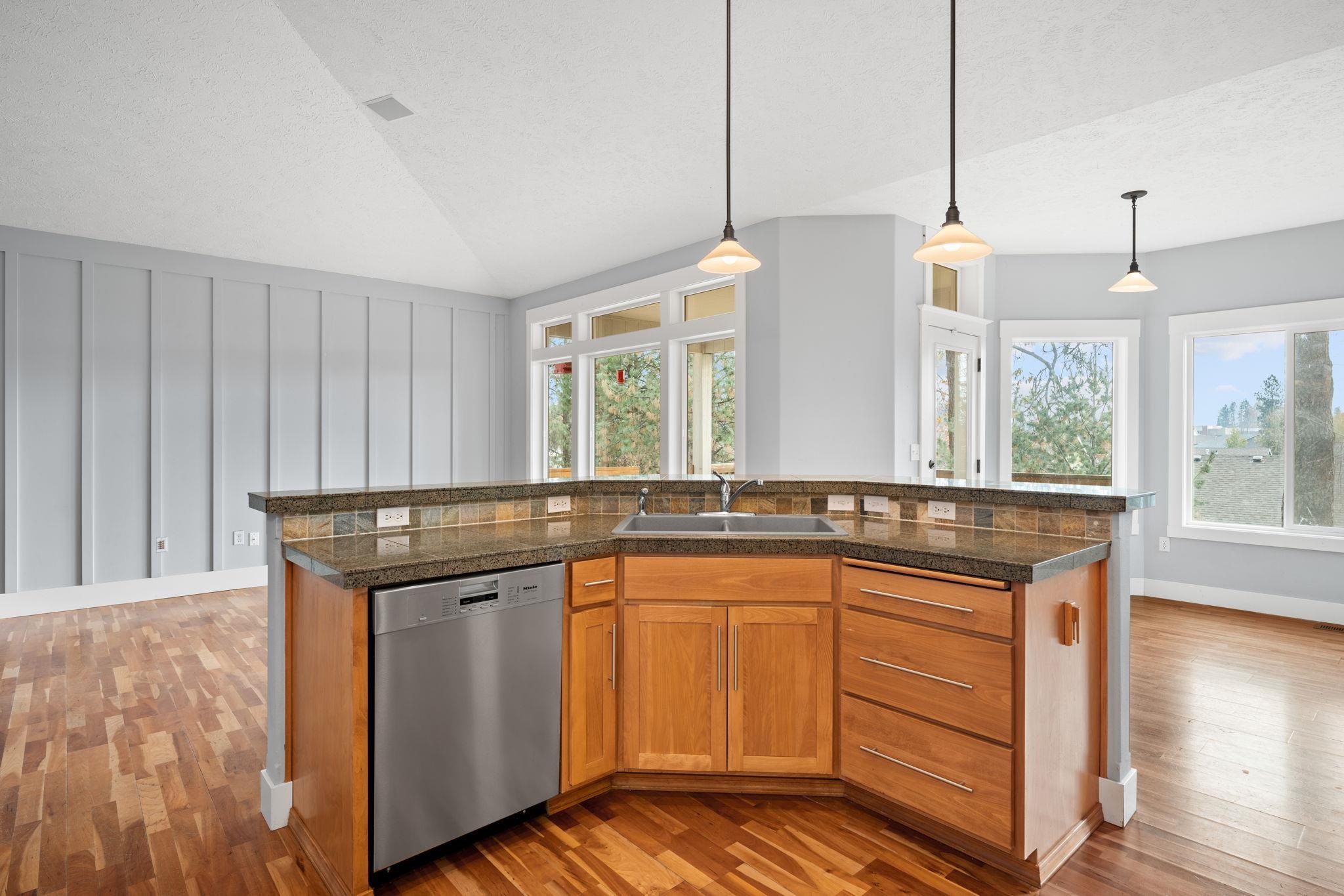722 Upper Terrace Lane Colbert, WA 99005 - Photo 12 of 50
