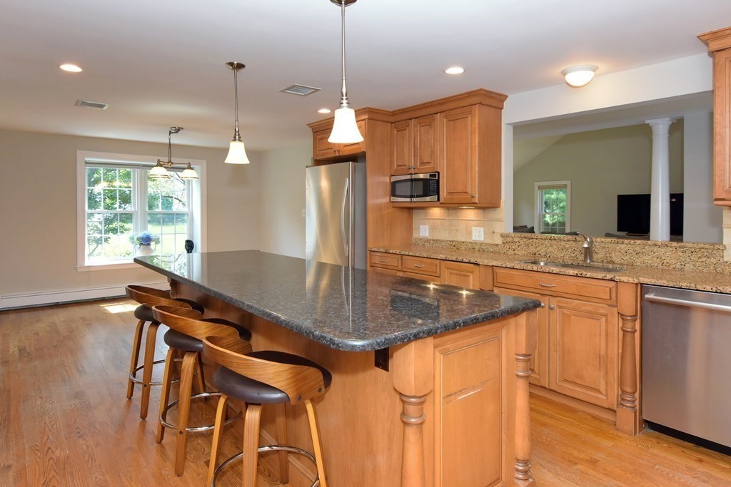 18 Wheeler Lane Natick, MA 01760 - Photo 5 of 42