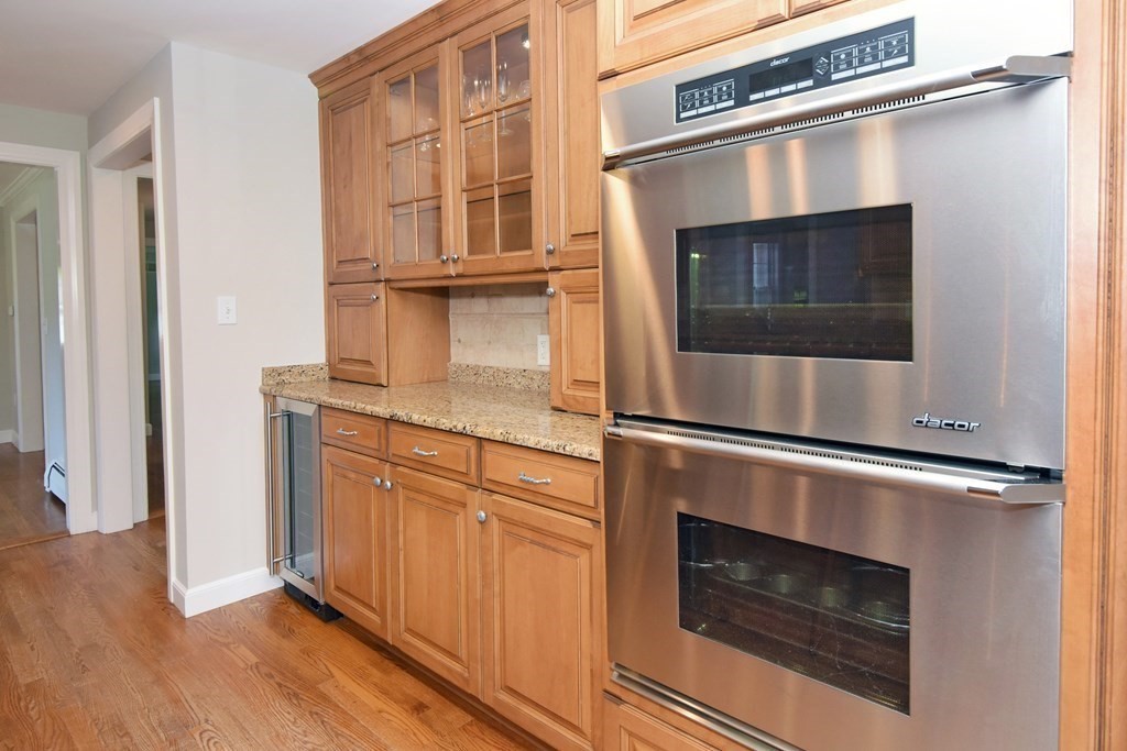 18 Wheeler Lane Natick, MA 01760 - Photo 8 of 42