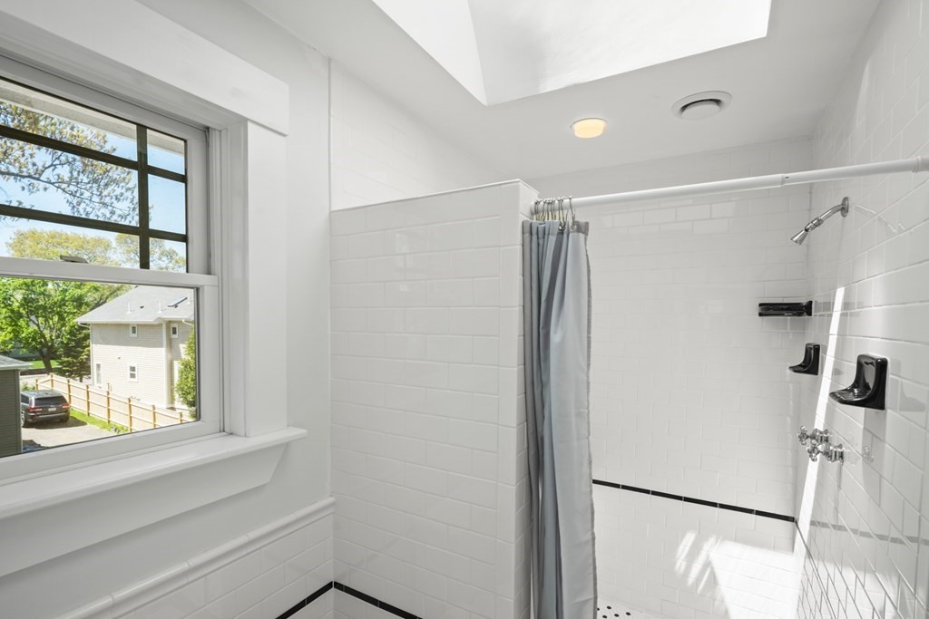 81 Albatross Road Quincy, MA 02169 - Photo 19 of 38 Gallery Image 19
