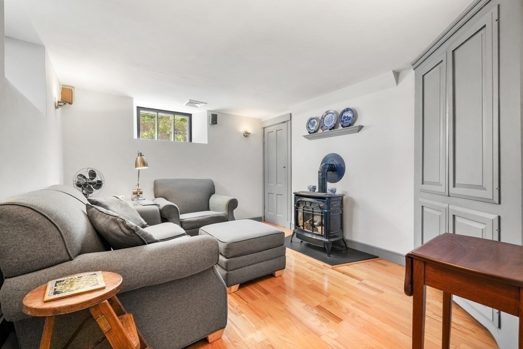 81 Albatross Road Quincy, MA 02169 - Photo 27 of 38 Gallery Image 27