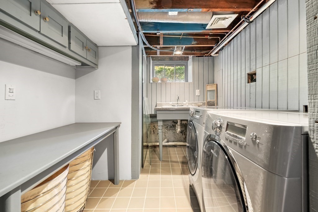 81 Albatross Road Quincy, MA 02169 - Photo 32 of 38 Gallery Image 32