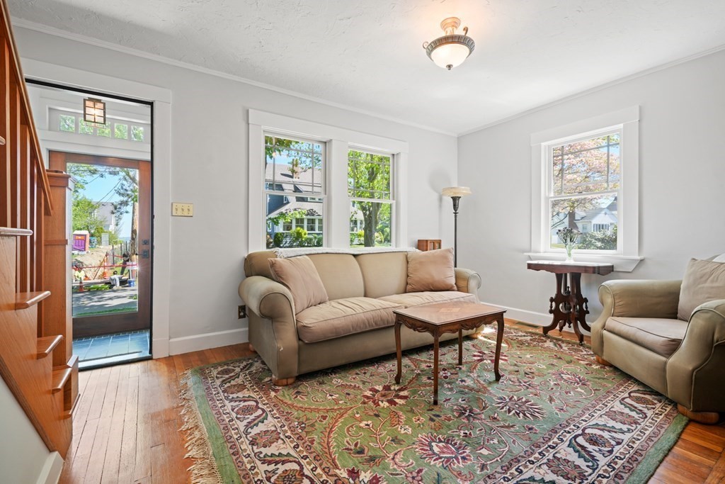 81 Albatross Road Quincy, MA 02169 - Photo 4 of 38 Gallery Image 4
