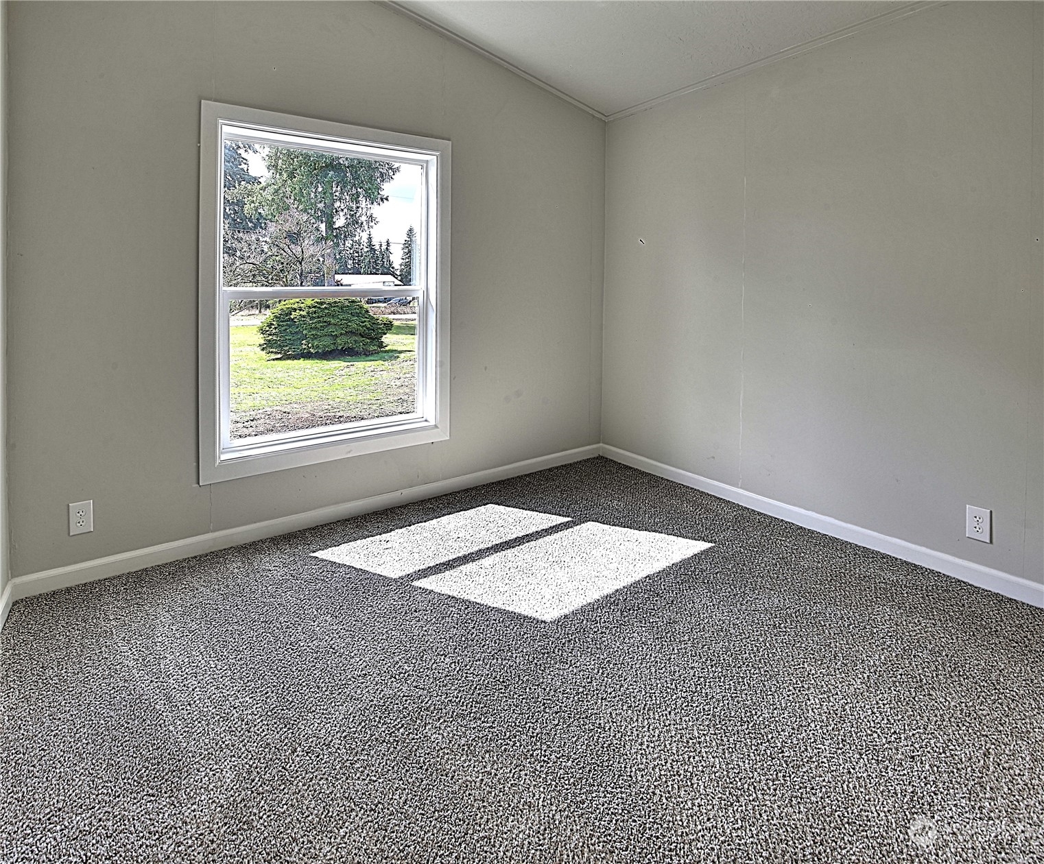 7230 196th Avenue Southwest Rochester, WA 98579 - Photo 16 of 39 an empty room with a window