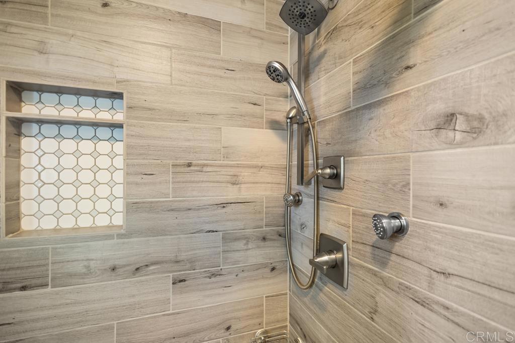 32036 Del Cielo Oeste, Unit 2D Bonsall, CA 92003 - Photo 24 of 41 Master Bedroom