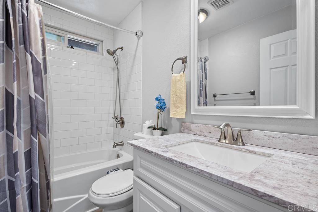 32036 Del Cielo Oeste, Unit 2D Bonsall, CA 92003 - Photo 27 of 41 Bath