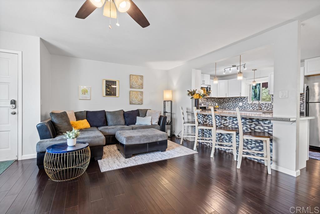 32036 Del Cielo Oeste, Unit 2D Bonsall, CA 92003 - Photo 3 of 41 Great Room