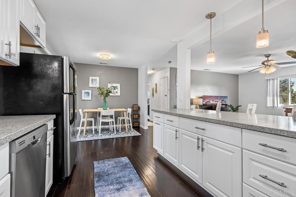 32036 Del Cielo Oeste, Unit 2D Bonsall, CA 92003 - Photo 10 of 41 Kitchen