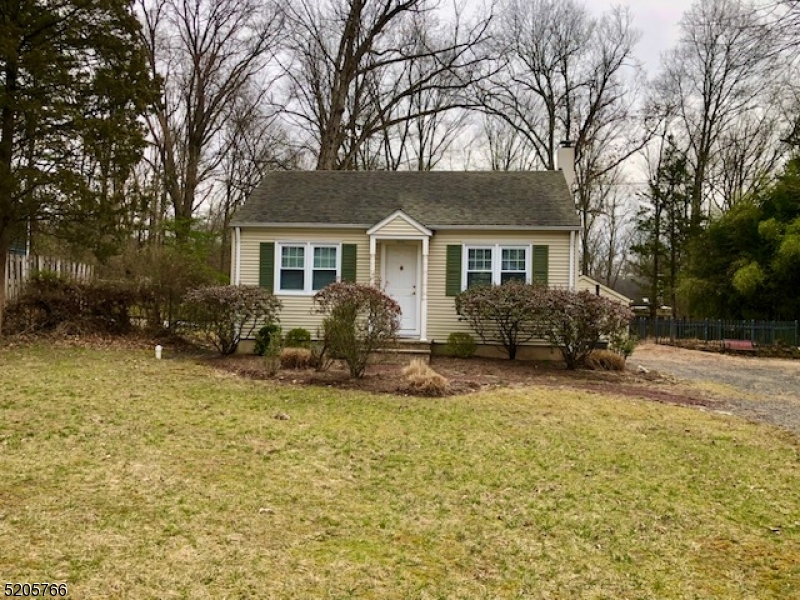 830 Bluestone Lane Bridgewater, NJ 08807 - Photo 2 of 29 front view of house with a yard