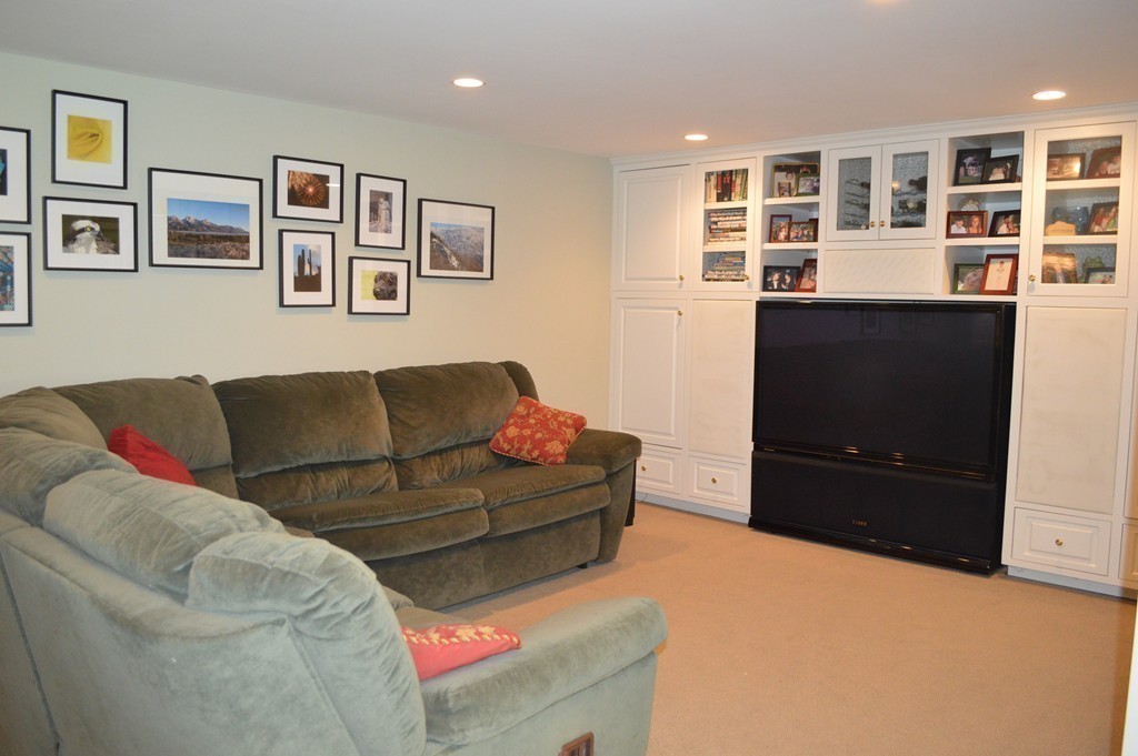 134 Longfellow Road Sudbury, MA 01776 - Photo 17 of 22 Gallery Image 17