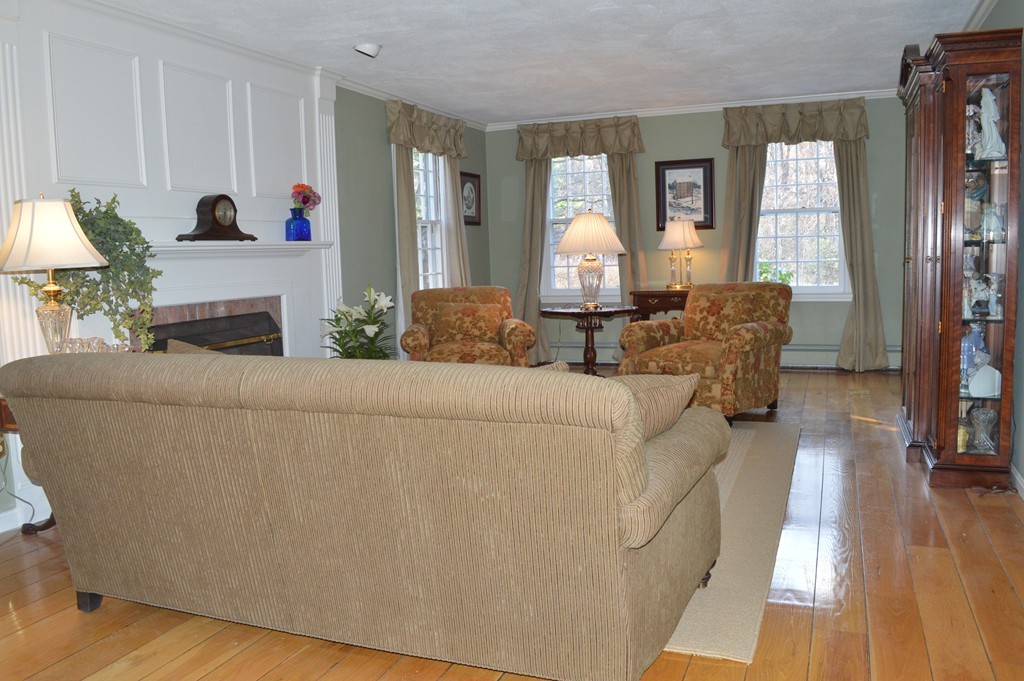 134 Longfellow Road Sudbury, MA 01776 - Photo 2 of 22 Gallery Image 2