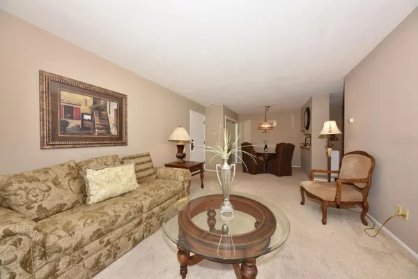 $178,500 | 3935 South 84th Street, Unit 4, Greenfield, WI 53228