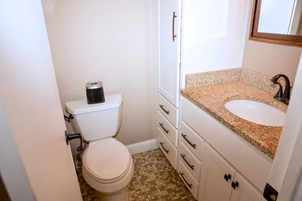 $185,900 | 3935 South 84th Street, Unit 4, Greenfield, WI 53228