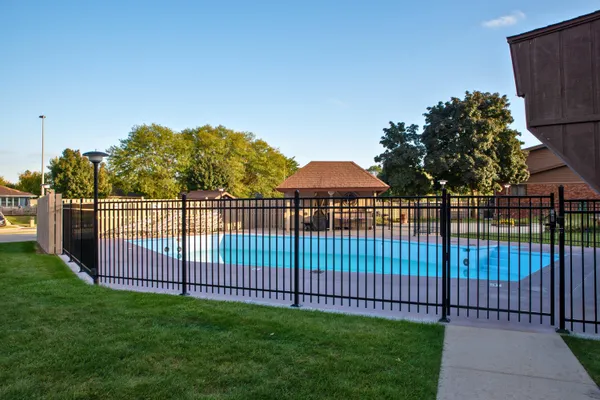 $185,900 | 3935 South 84th Street, Unit 4, Greenfield, WI 53228