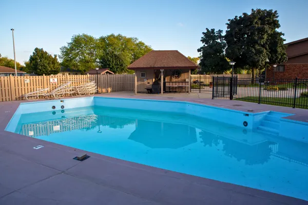 $185,900 | 3935 South 84th Street, Unit 4, Greenfield, WI 53228