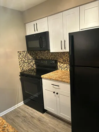 $185,900 | 3935 South 84th Street, Unit 4, Greenfield, WI 53228