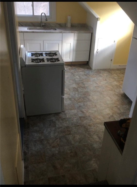 331 Log Road Smithfield, RI 02917 - Photo 8 of 12
