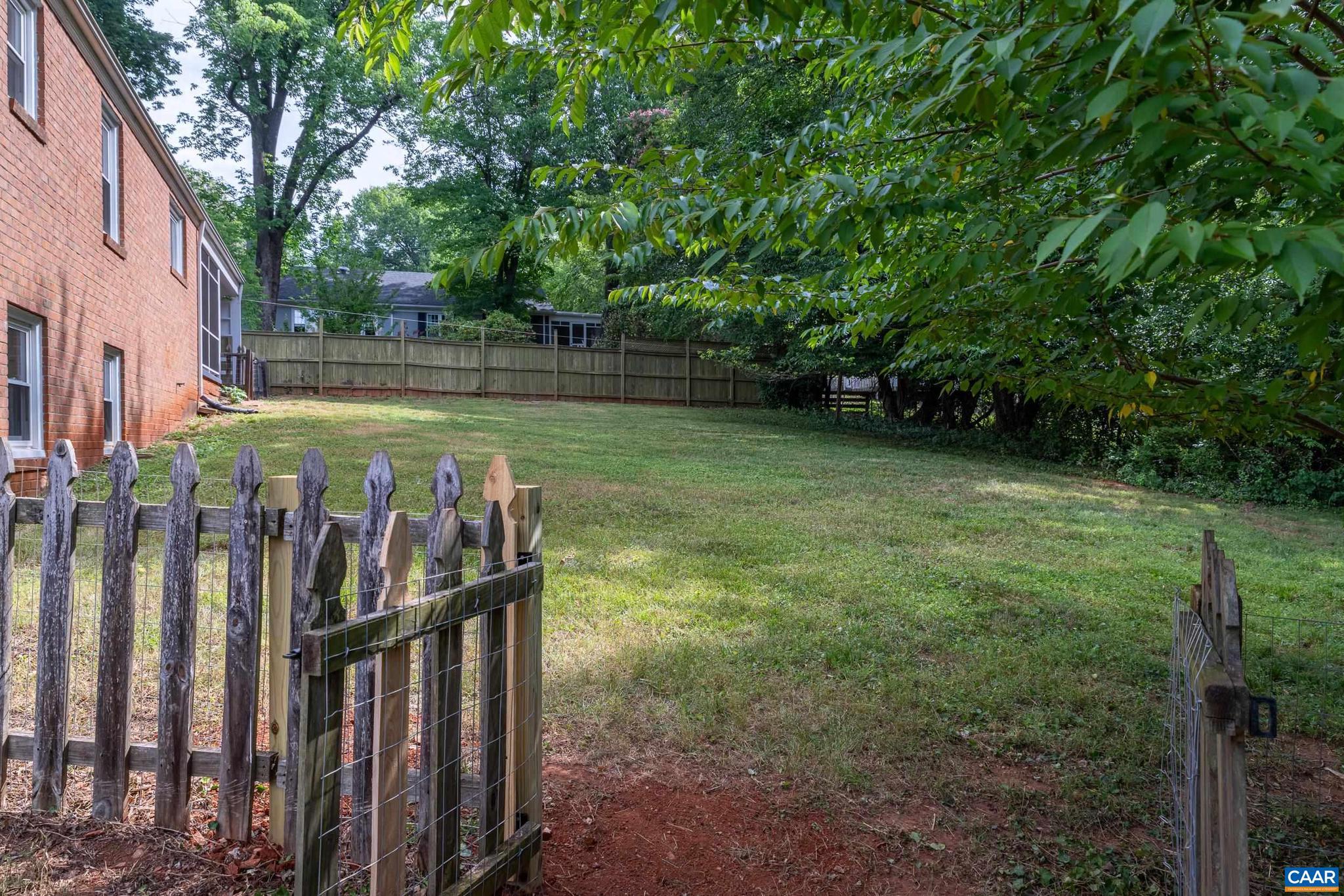 1636 Meadowbrook Heights Road Charlottesville, VA 22901 - Photo 10 of 57