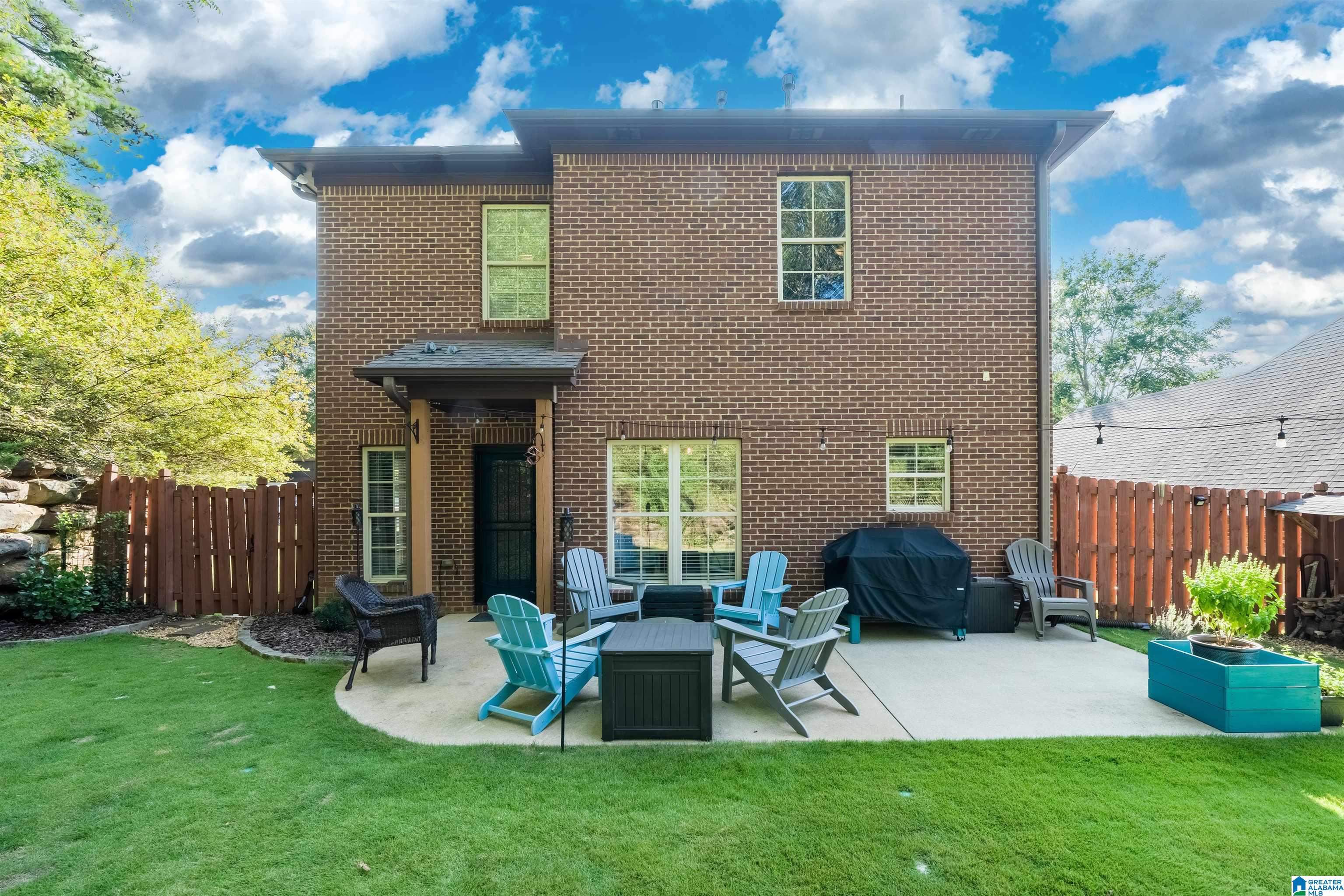 360 Barrington Court Birmingham, AL 35210 - Photo 2 of 23