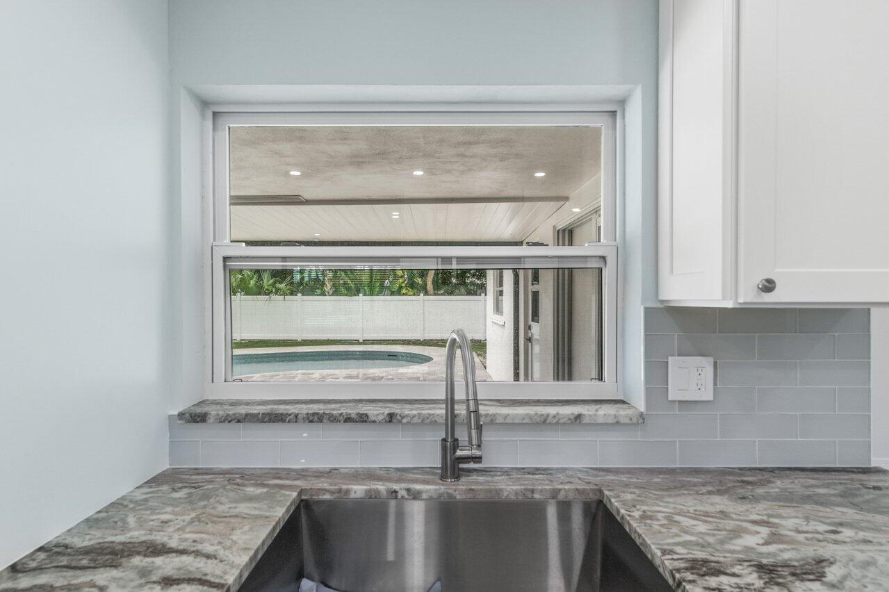 669 Northwest 15th Court Boca Raton, FL 33486 - Photo 15 of 37 016-669Northwest15thCourt-BocaRaton-FL-3