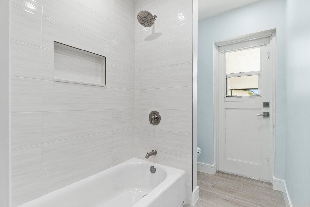 669 Northwest 15th Court Boca Raton, FL 33486 - Photo 21 of 37 022-669Northwest15thCourt-BocaRaton-FL-3