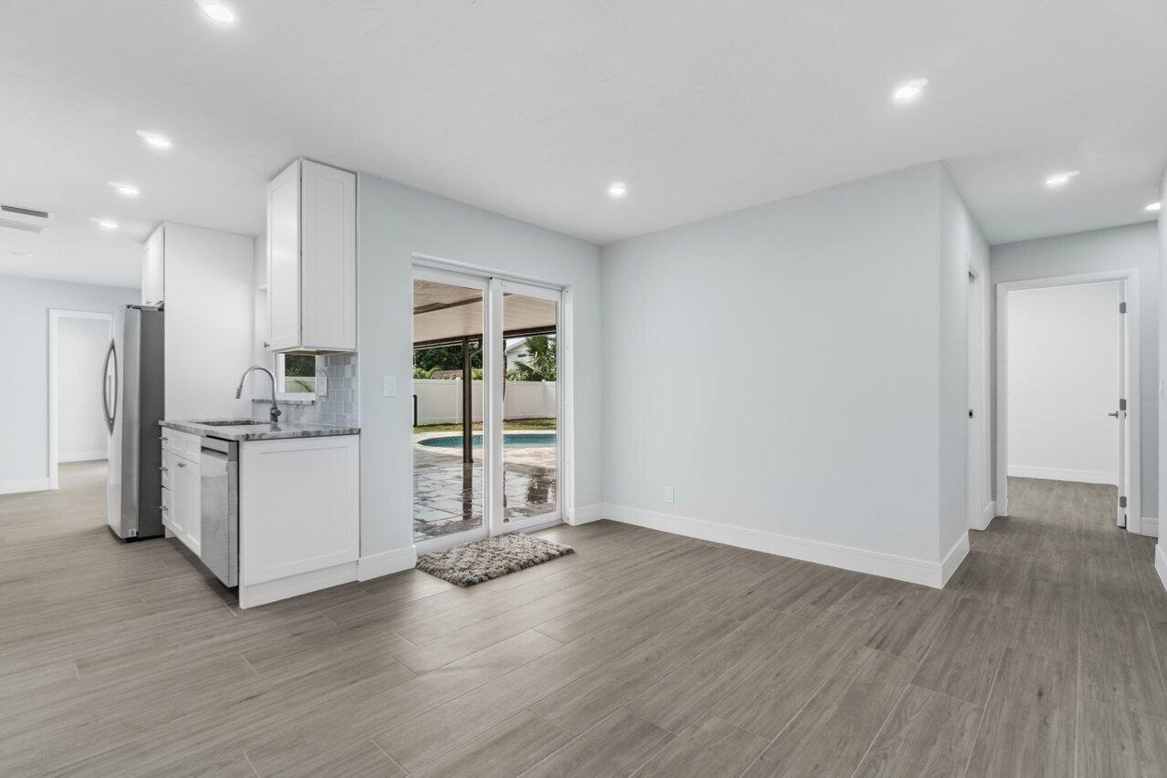 669 Northwest 15th Court Boca Raton, FL 33486 - Photo 28 of 37 029-669Northwest15thCourt-BocaRaton-FL-3