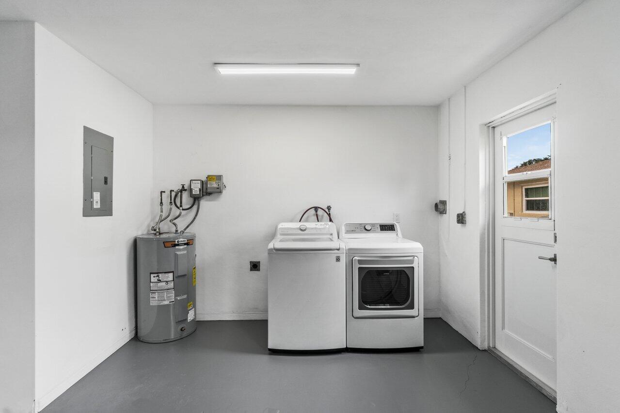 669 Northwest 15th Court Boca Raton, FL 33486 - Photo 32 of 37 033-669Northwest15thCourt-BocaRaton-FL-3