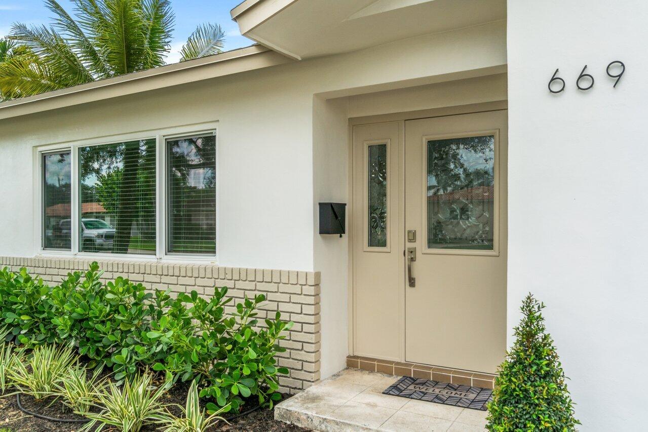 005-669Northwest15thCourt-BocaRaton-FL-3