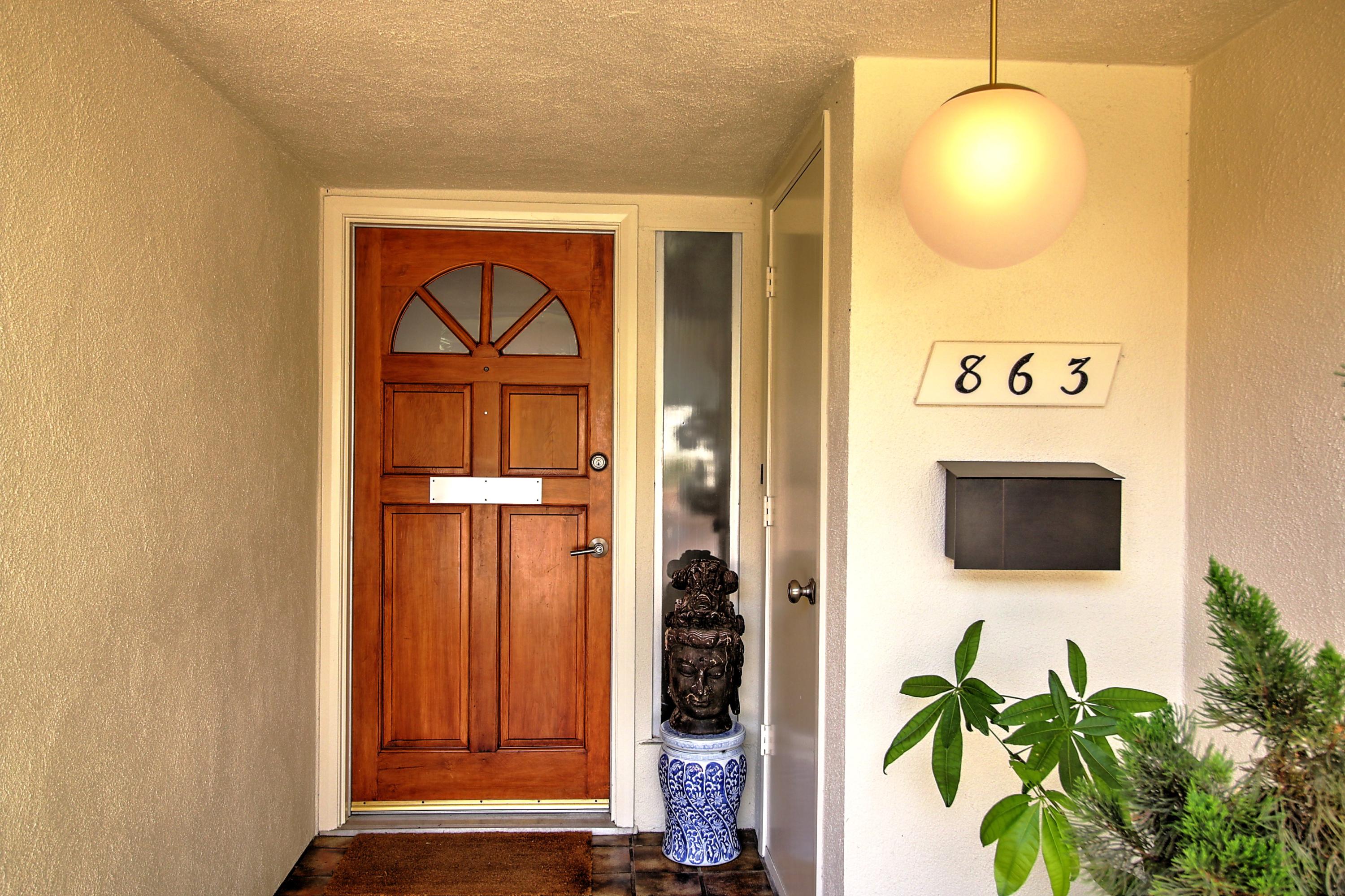 863 Cieneguitas Road Santa Barbara, CA 93110 - Photo 3 of 25 Front foor